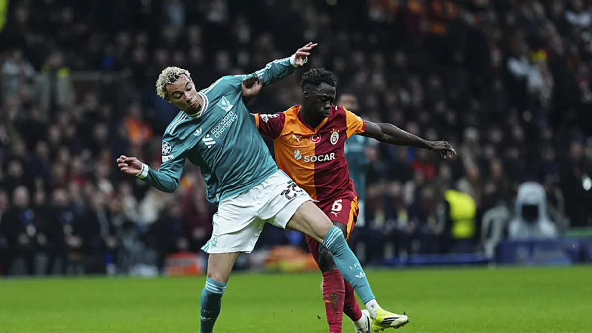 Galatasaray’da Davinson Sanchez cezalı duruma düştü! Galatasaray’da Davinson Sanchez cezalı duruma düştü!