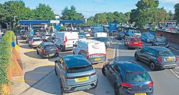 yuksek-benzin-fiyatlari-sabrini-tasirdi-biden-petrol-sirketlerine-savas-acti-1637697961417.jpeg Yüksek benzin fiyatları sabrını taşırdı! Biden petrol şirketlerine savaş açıyor