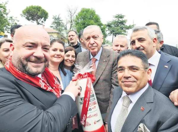 selimiye-turk-islam-yurdunun-tapusudur-1781297615752.jpeg