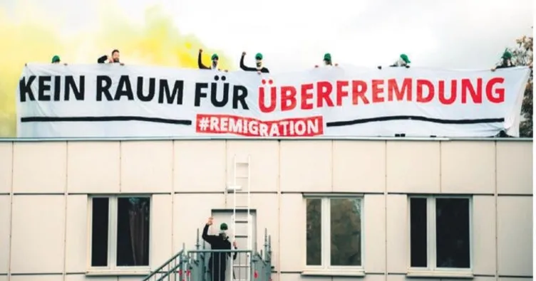 Mülteci barınağını işgal ettiler