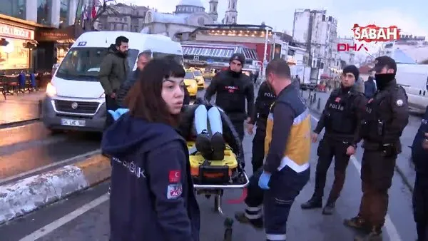 Taksim Meydanı'nda taksinin çarptığı kadının elini bir an olsun bırakmadı | Video