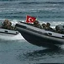 Komandoları taşıyan helikopter denize çakıldı, beş görevli şehit oldu