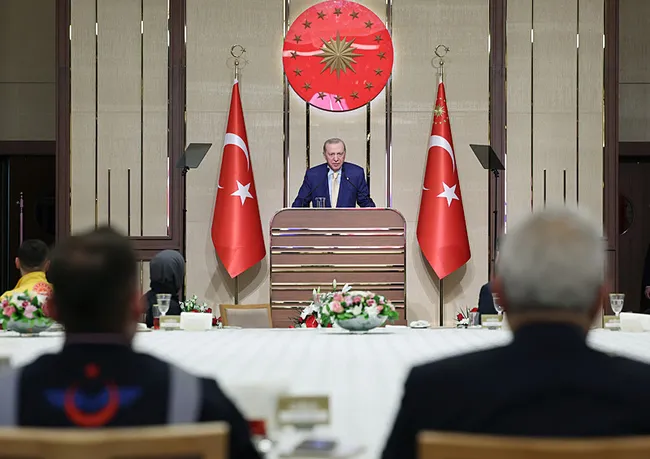 SON DAKİKA | Başkan Erdoğan'dan katil İsrail'e sert tepki: Gazzeli kardeşlerimiz imanlarıyla örnek oluyor