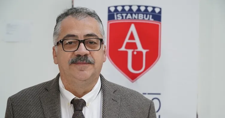 Pandemiden sonra cerrahi maskeye devam