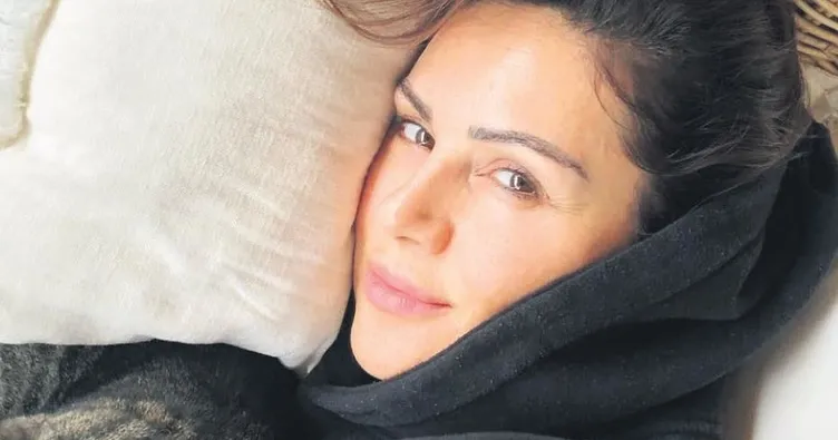 Makyajsız Nazan’a beğeni yağdı