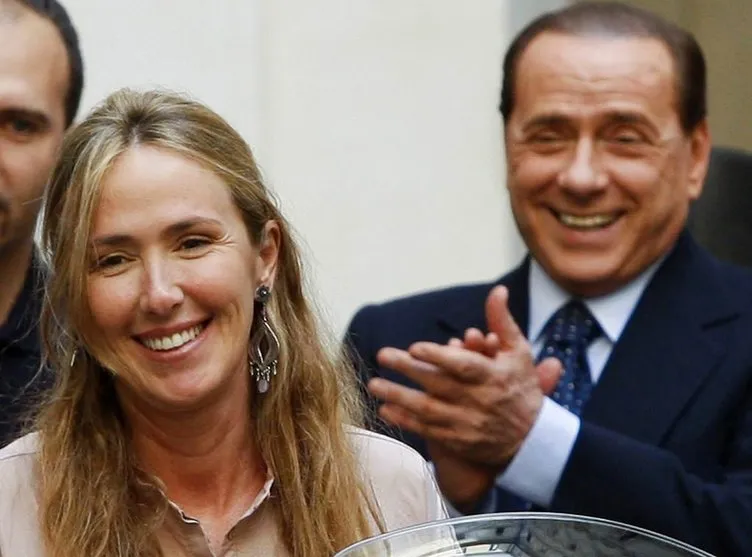Berlusconi’den çapkınlık dersleri