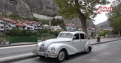 70 yıllık klasik otomobil görenleri hayran bırakıyor! Son gelen teklif 1,5 milyon lira | Video