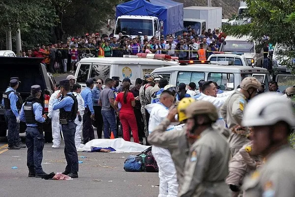 Honduras’ta otobüs kazası: 13 ölü, 30 yaralı