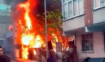 İstanbul’da alevli gece... Bir gecekondu ile iki otomobil alev alev yandı