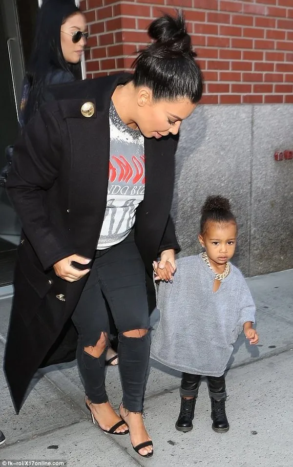 Kardashian'ın kızı babasının izinde!