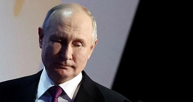 Putin, Kremlin’de Hafter ile görüştü Putin, Kremlin’de Hafter ile görüştü