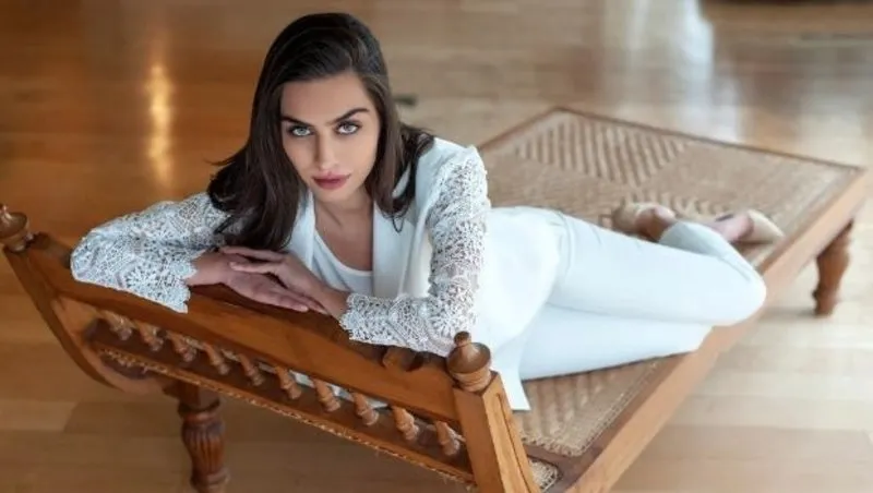 Amine Gulse Seksi Olmak Icin Ten Gostermeye Gerek Yok Magazin Haberleri