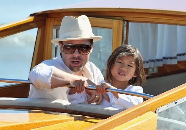 Angelina Jolie ve Brad Pitt boşanmasında bir ilk