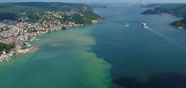 Çamura bulanan İstanbul Boğazı havadan görüntülendi