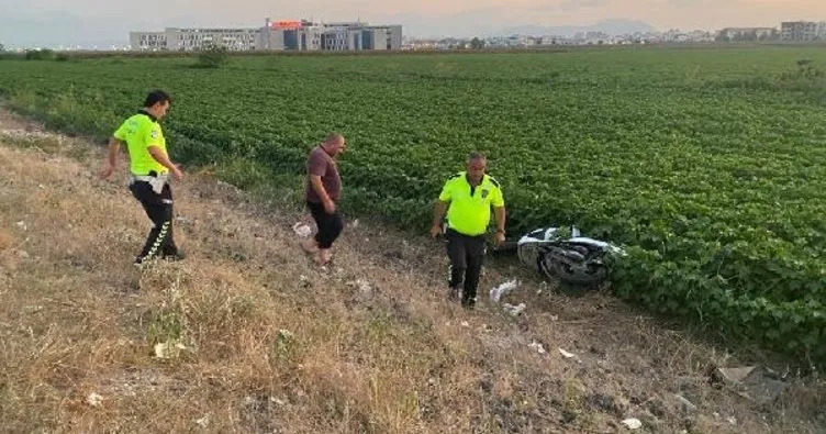 Adana feci kaza! Otomobil ile motosiklet çarpıştı: Anne öldü, eşi ve çocuğu yaralandı