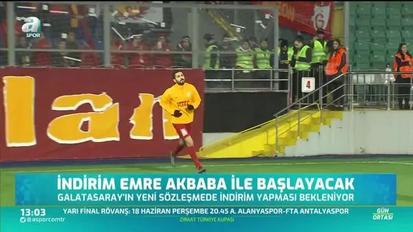 Galatasaray'da Emre Akbaba indirimi kabul etti