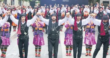 ‘Horon bizumdur!’ kimse alamaz