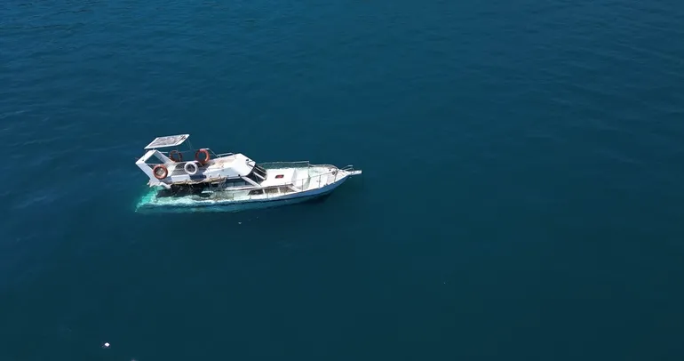 İzmir’de tekne su aldı: 6 kişi kurtarıldı