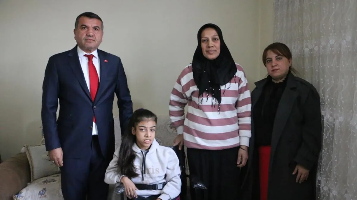 Bahçeli'den Diyarbakırlı engelli kıza tekerlekli sandalye sürprizi: Her zaman bize yardımcı oluyor