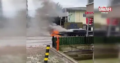 SON DAKİKA: İstanbul Ümraniye’de park halindeki otomobil alev alev yandı | Video