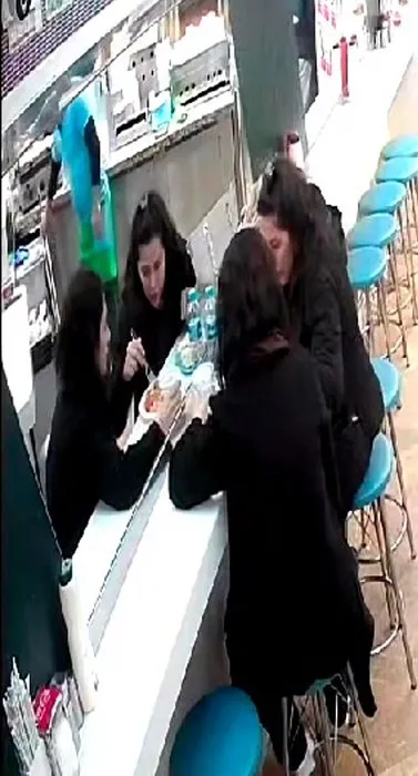 Yemeğimden saç çıktı dedi, hesabı ödemek istemedi: Gerçek kamera görüntülerini izleyince ortaya çıktı!