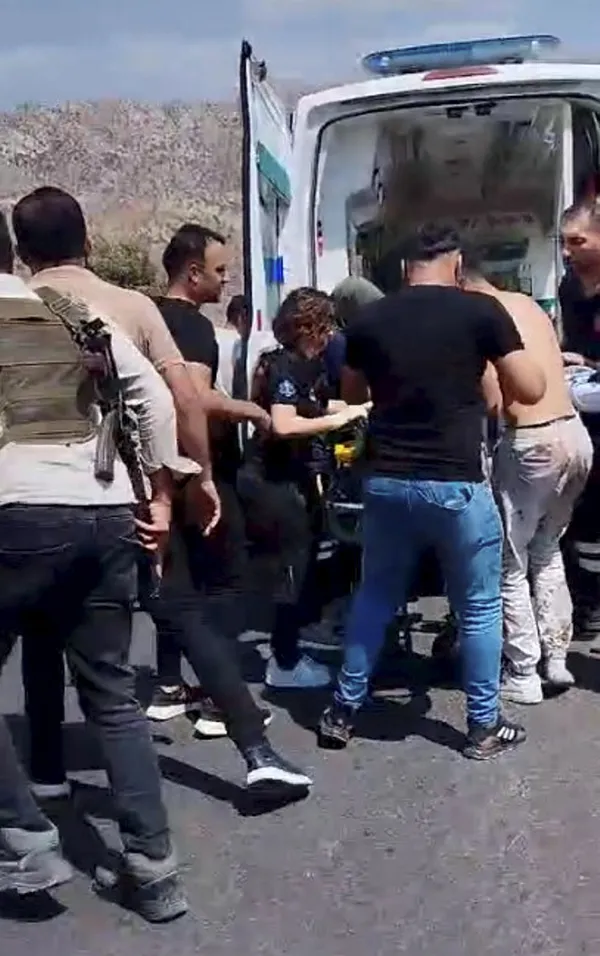 roketli-saldirinin-arkasindan-alacak-verecek-meselesi-cikti-1723617429181.jpg