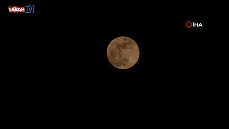 Ahlat’ta dolunay hayranlık uyandırdı