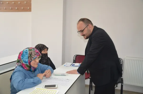 musta-universitede-kadinlar-okuma-yazma-ogrenmenin-heyecanini-yasiyor-1784639862492.jpg