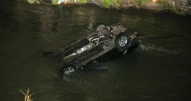 Erzurum’da otomobil dereye devrildi: 2 ölü, 3 yaralı Erzurum’da otomobil dereye devrildi: 2 ölü, 3 yaralı