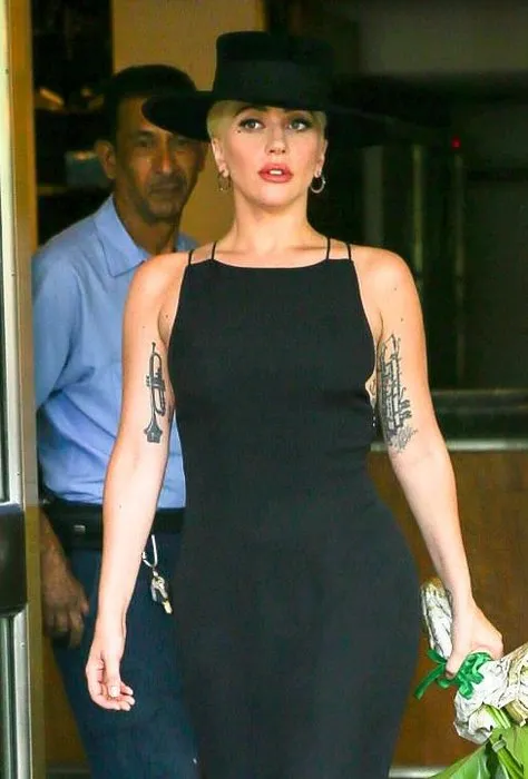 Lady Gaga evine döndü!
