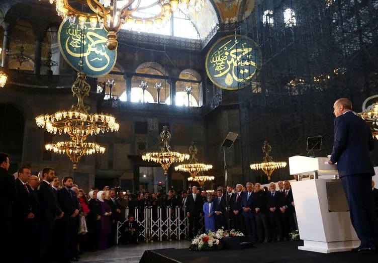 Cumhurbaşkanı Erdoğan'ın Yeditepe Bienali açılışından yansıyan kareleri