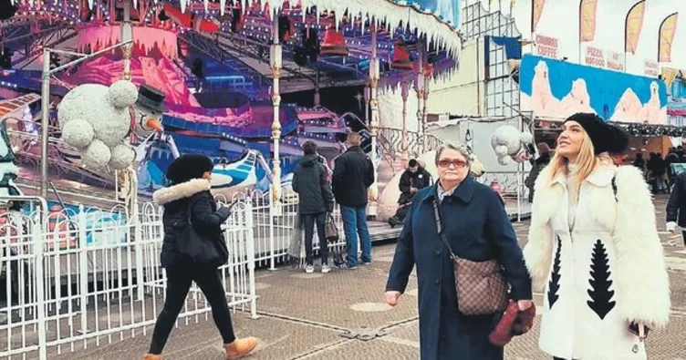 Hadise’den Hülya Açıkgöz’e nispet tatili