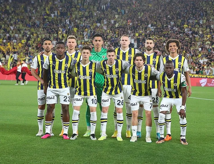 Son dakika Fenerbahçe transfer haberleri: Fenerbahçe’de 2 ayrılık, 1 transfer! Yıldız golcü geliyor...