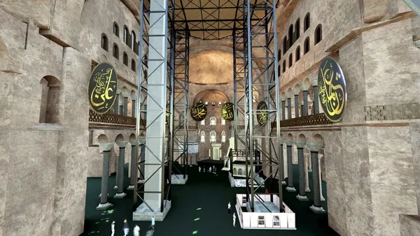 ayasofyanin-ana-kubbesinde-tarihi-restorasyon-basliyor-1744630760538.jpg