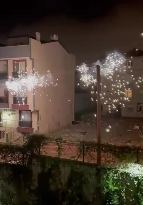 Kocaeli Darıca’da elektrik telleri adeta havai fişek gibi patladı!