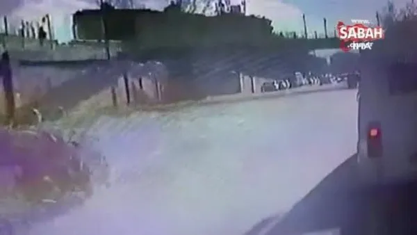 Alkollü sürücünün makas atmak isterken çarptığı kurye metrelerce havaya fırladı | Video