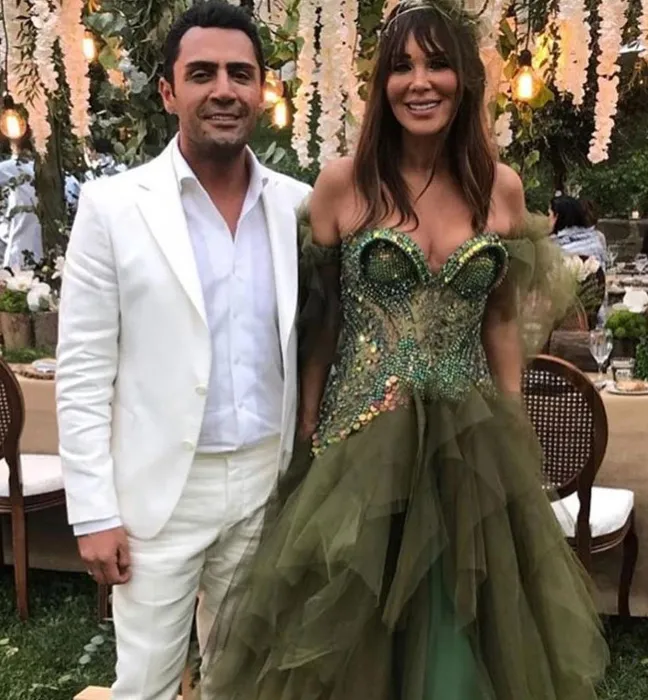 Seren Serengil - YaÅar İpek çiftinin düÄün tarihi belli oldu