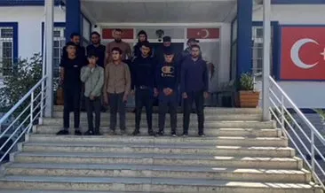 Hatay'da insan taciri kıskıvrak yakalandı: 12 göçmene 27 bin TL... #hatay