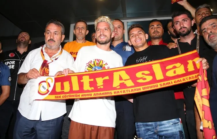 Son dakika Galatasaray haberleri: Süper Lig’de yılın transferini Galatasaray yapıyor! Dünyaca ünlü yıldız için girişimler başladı…