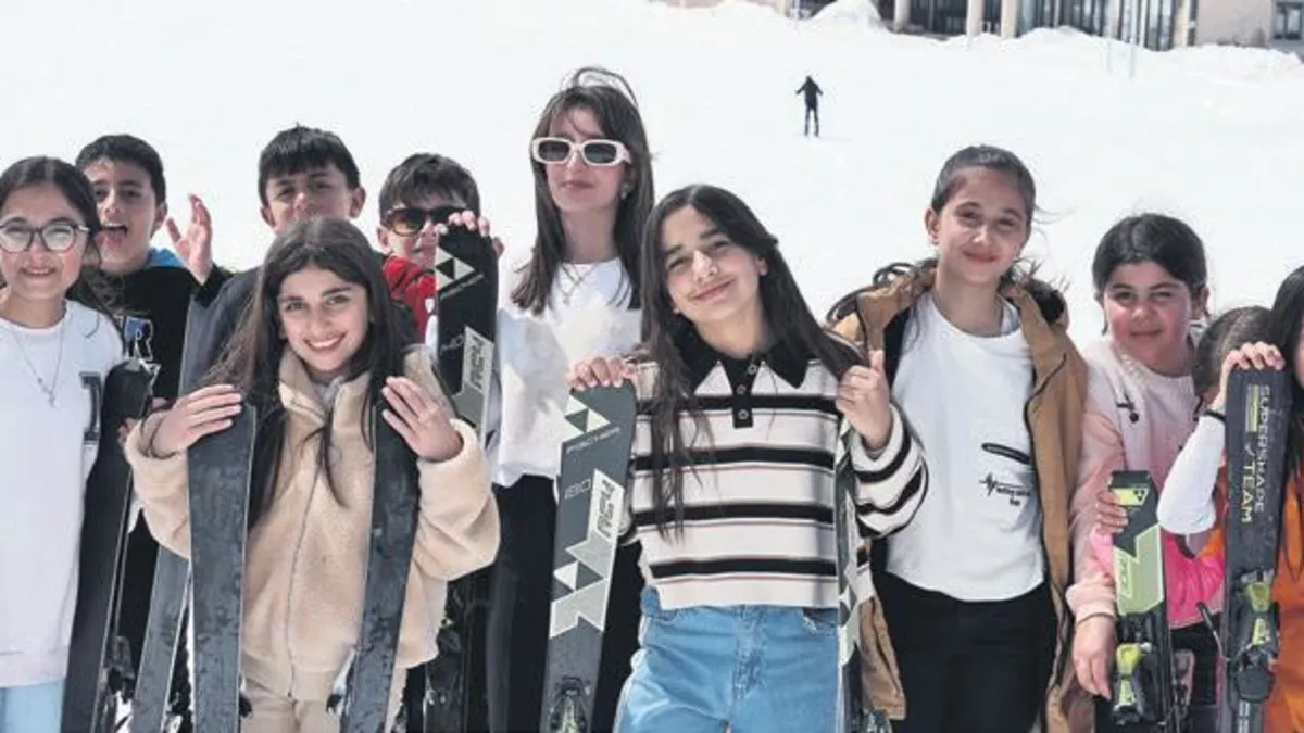 Terörden arınan dağlarda kayak keyfi