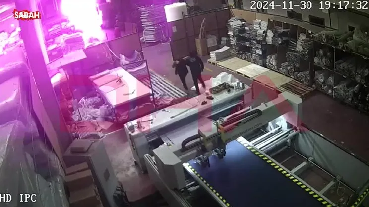 Kayseri'deki fabrikada 3 işçinin öldüğü yangının başladığı anın görüntüleri ortaya çıktı | Video