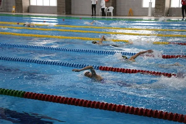 erzincan-olimpik-yuzme-havuzunda-yaz-kurslari-devam-ediyor-1722417766905.jpg