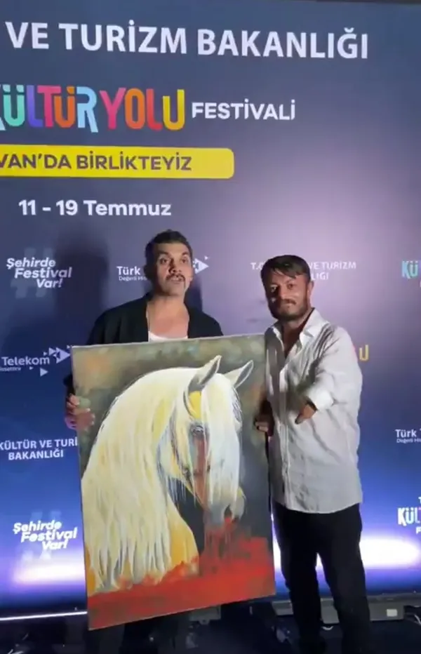 van-kultur-yolu-festivali-bayhan-konseriyle-sona-erdi-1784536077486.jpg