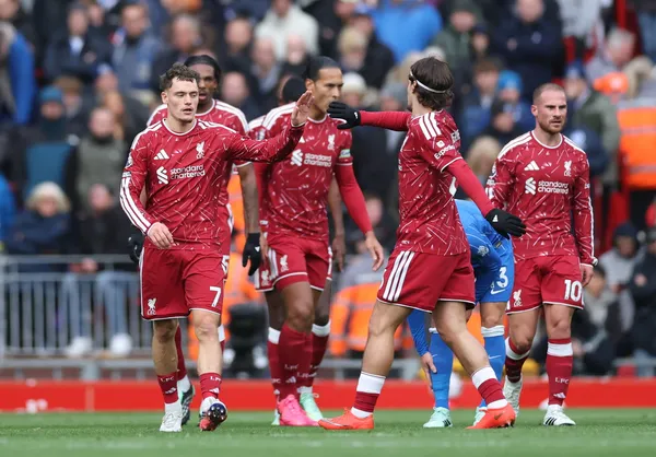 liverpool-brighton-macinda-fisi-erken-cekti-1792944754420.jpg