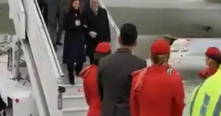 İstanbul Havalimanı’na taşınan son uçak törenini “Eşi için kırmızı halı serdi” diye sundular!