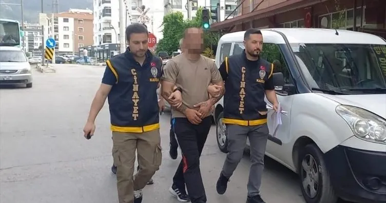 Yunusemre’de park halindeki araçlara zarar veren şüpheli yakalandı