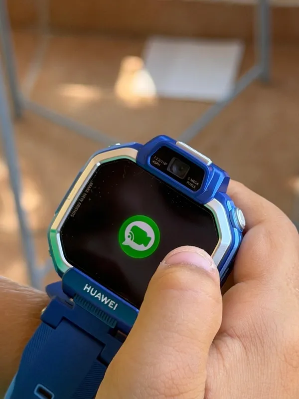 merakli-mini-mini-kasiflere-huawei-watch-kids-x1-ile-guvenli-kesif-1786625815140.jpeg