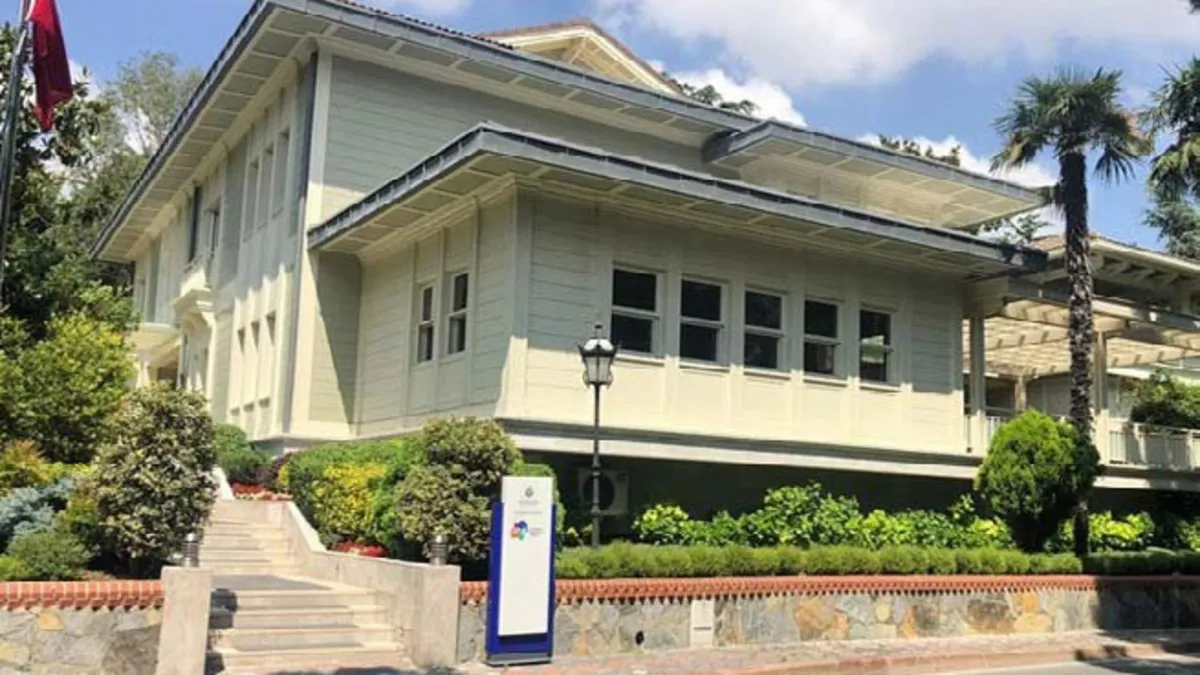 Paraları yemek sepetleriyle taşıdılar