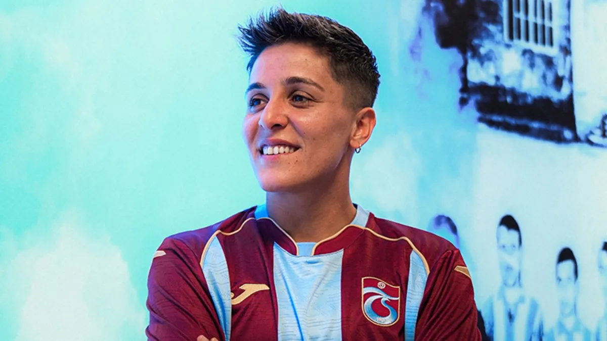 Başak İçinözbebek, Trabzonspor’a imza attı! Başak İçinözbebek, Trabzonspor’a imza attı!