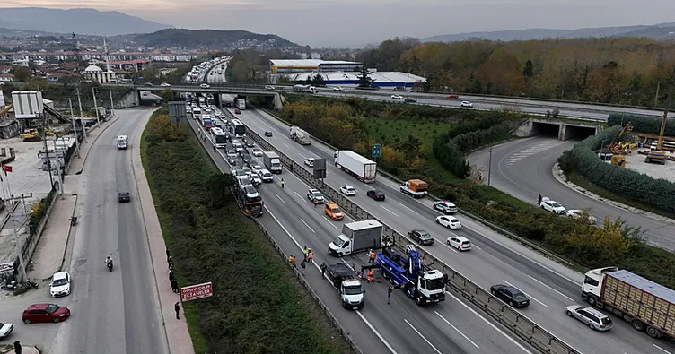 Anadolu Otoyolu’nda kaza ulaşımı aksattı